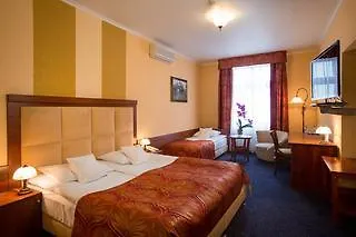 Hubertus Hotel 3*