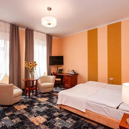 Hubertus 3*