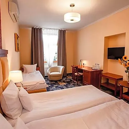 Hubertus 3*