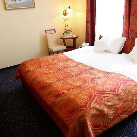 Hotel Hubertus 3*
