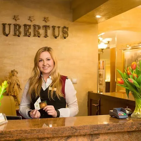 ホテル Hubertus 3*