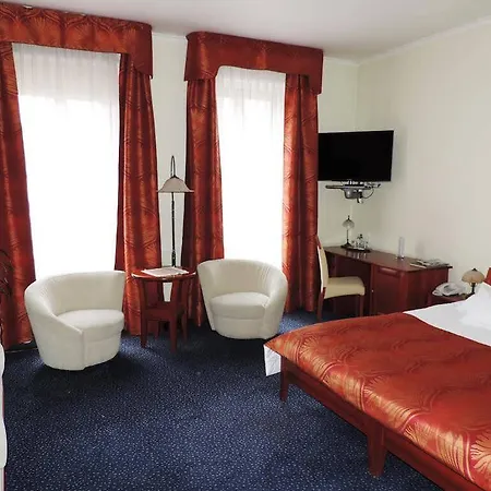 Hubertus 3*