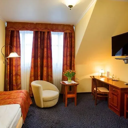 Hubertus 3*