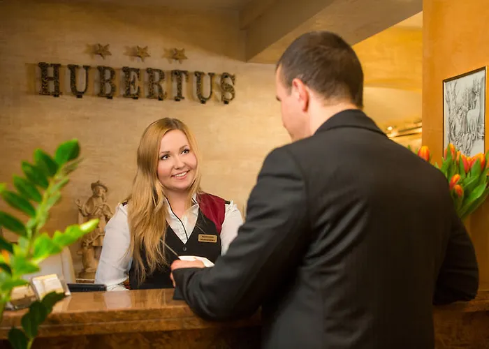 Отель Hubertus