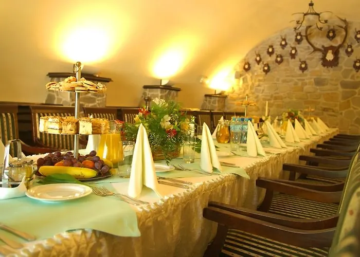 Отель Hubertus Жешув